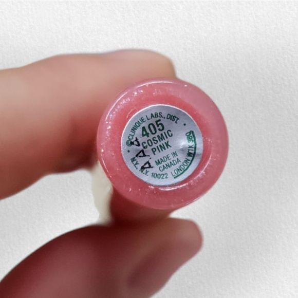 Clinique Bundle of Blush, and Lip Colors - Picture 5 of 14